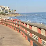 Mi Capricho, Beachfront, Grownfloor, Private Garden & Terrace Ситио-де-Калаонда