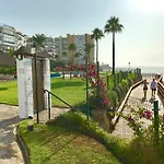 Апартаменты Mi Capricho, Beachfront, Grownfloor, Private Garden & Terrace