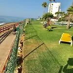 Апартаменты Mi Capricho, Beachfront, Grownfloor, Private Garden & Terrace Ситио-де-Калаонда