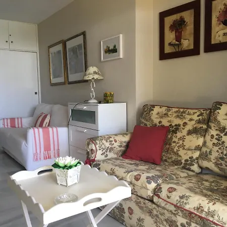 Mi Capricho, Beachfront, Grownfloor, Private Garden & Terrace