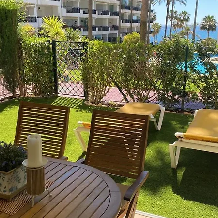 Apartment Mi Capricho, Beachfront, Grownfloor, Private Garden & Terrace Sitio de Calahonda