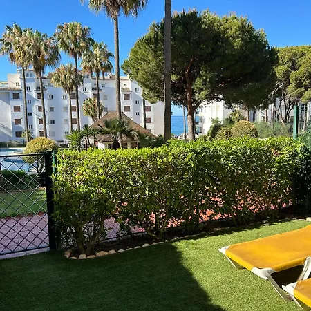 Mi Capricho, Beachfront, Grownfloor, Private Garden & Terrace Апартаменты