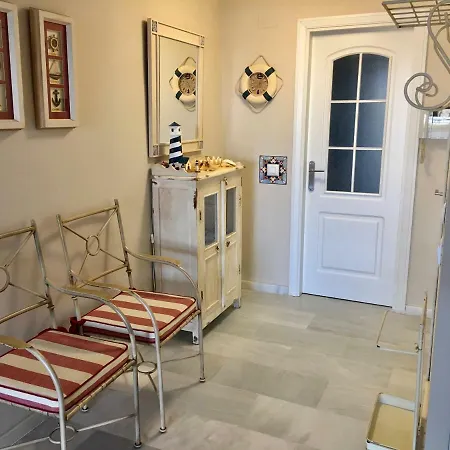 Mi Capricho, Beachfront, Grownfloor, Private Garden & Terrace *
