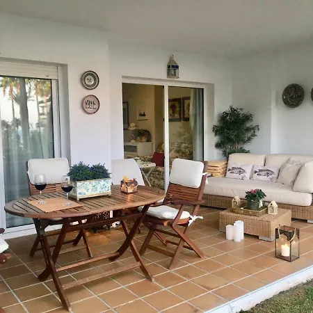 Mi Capricho, Beachfront, Grownfloor, Private Garden & Terrace