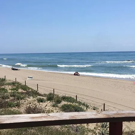 Apartment Mi Capricho, Beachfront, Grownfloor, Private Garden & Terrace Sitio de Calahonda